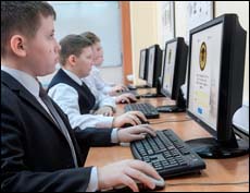 В школах Узбекистана начнут преподавать информатику с первого класса