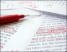 Почему учителя пишут красной ручкой?